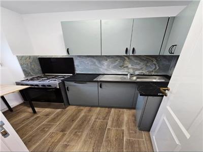 Garsoniera moderna, recent renovata, etaj 1, str Cojocnei